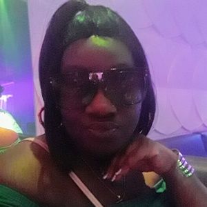 Meet your Posher, Nina